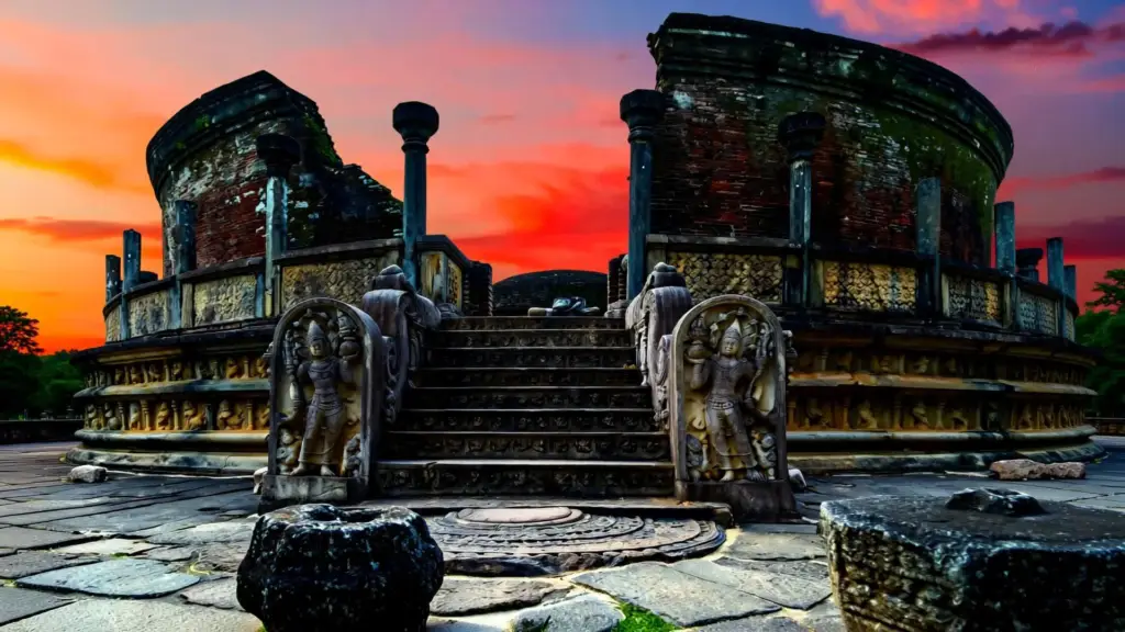 Sri_Lanka_Cultural_Traingle_ancient_relics